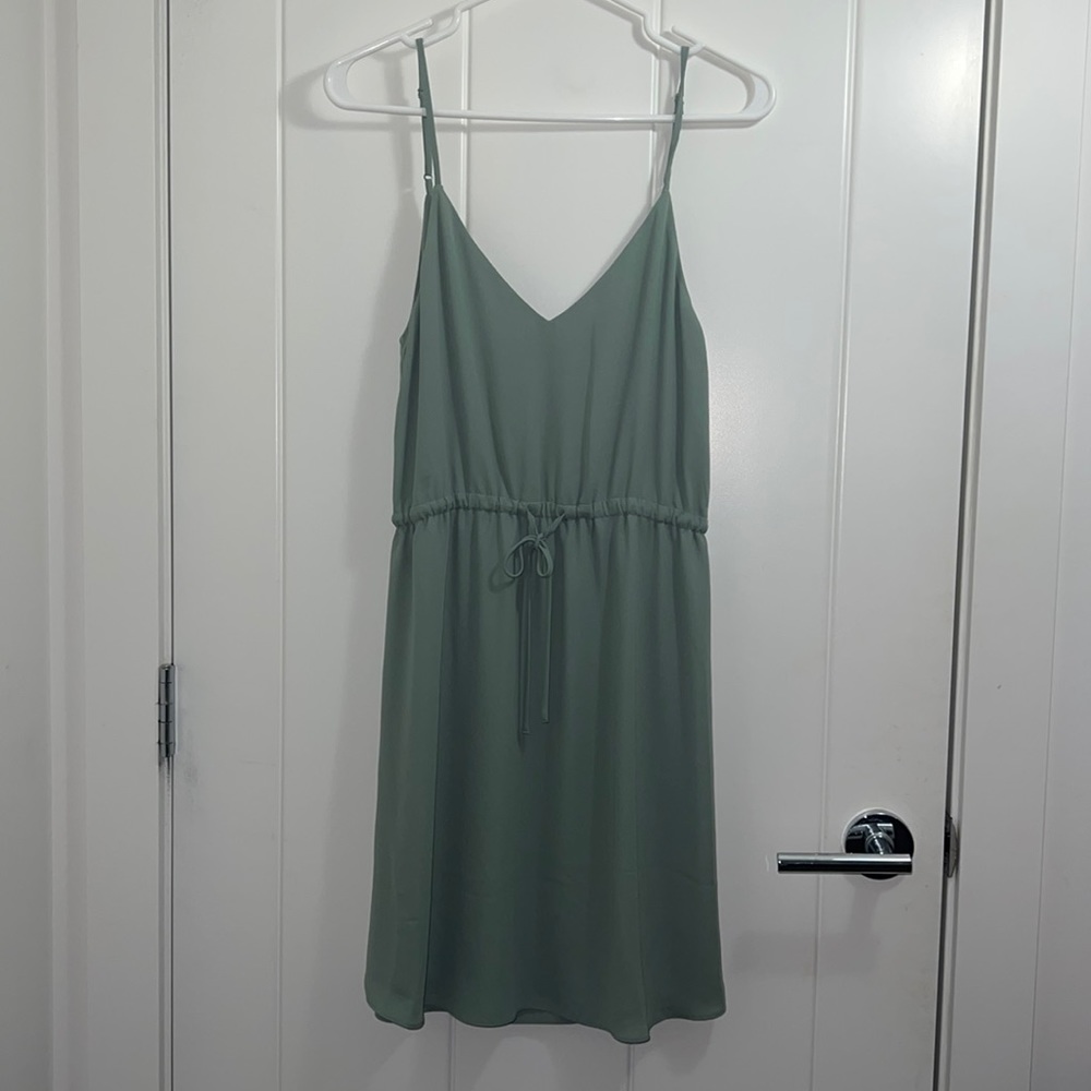 NWOT Aritizia Babaton CASIMIR DRESS - XS Light Green